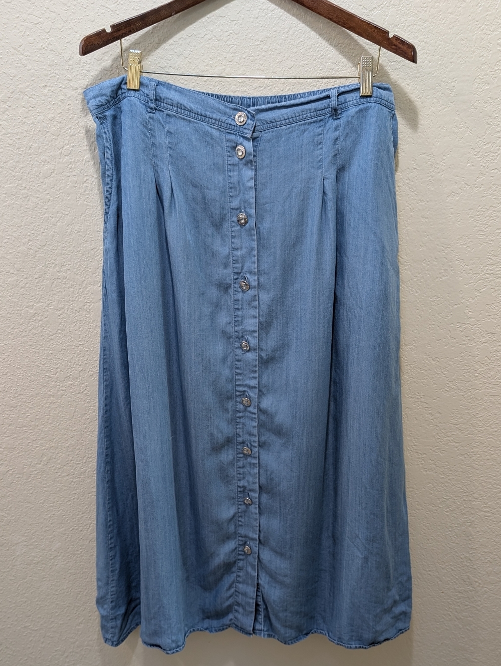 Prairie Cottage Core Button Up Blue Jean Material Skirt. Size XL